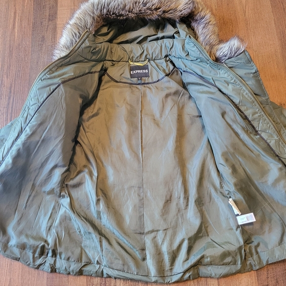 Express Quilted Green Jacket Coat with Faux Fur Hood - Picture 3 of 8